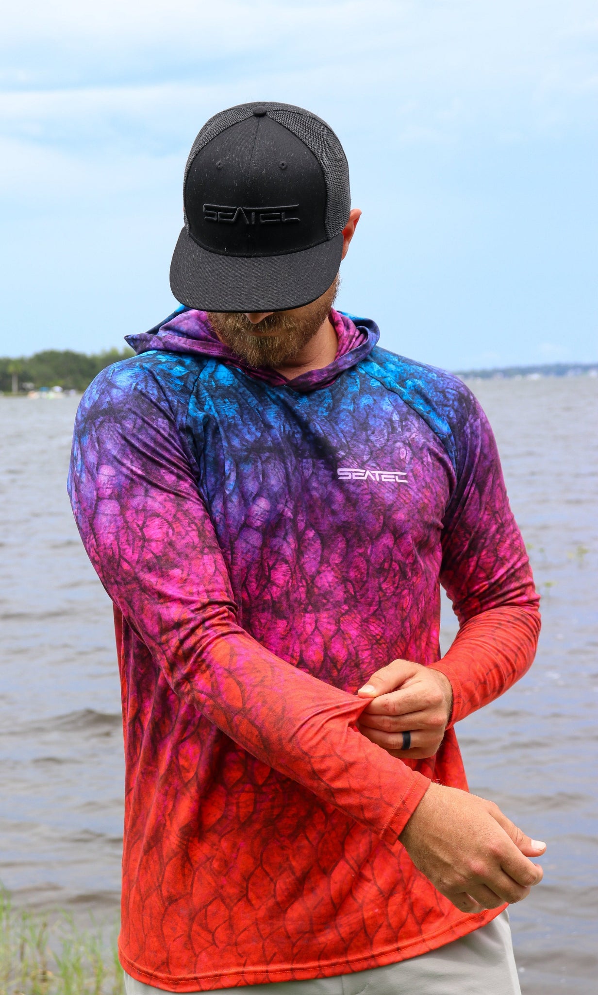 Arowana Men's Hooded Performance Shirt – Lightweight, moisture-wicking fishing shirt for active outdoor use with UPF sun protection