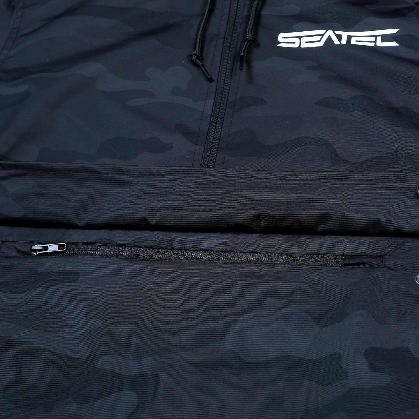 MEN'S WATER-RESISTANT WINDBREAKER ANORAK JACKET | BLACK CAMO